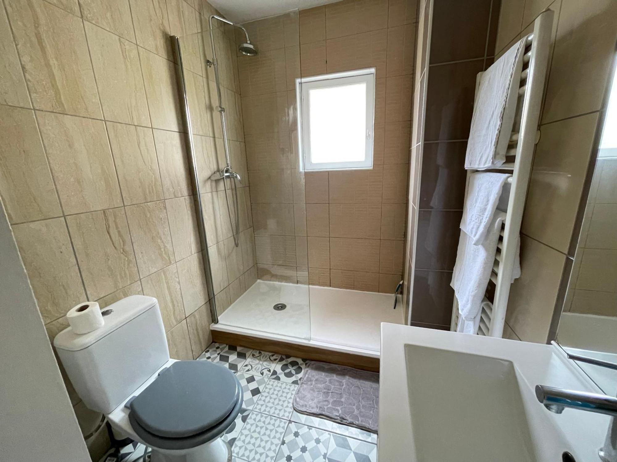 Ferienwohnung Hexagone Wifi Un Sejour A Part Longeville-les-Metz Exterior foto