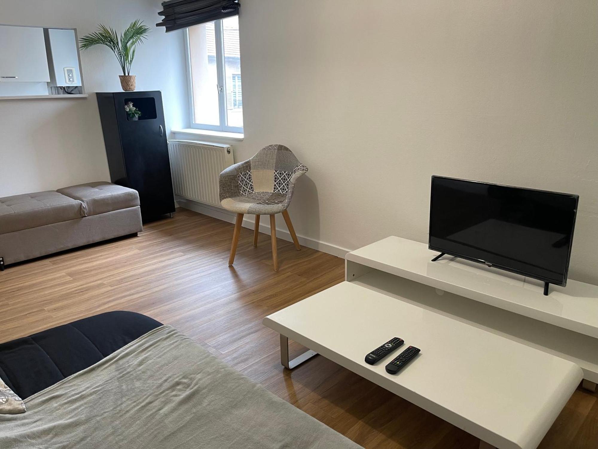 Ferienwohnung Hexagone Wifi Un Sejour A Part Longeville-les-Metz Exterior foto