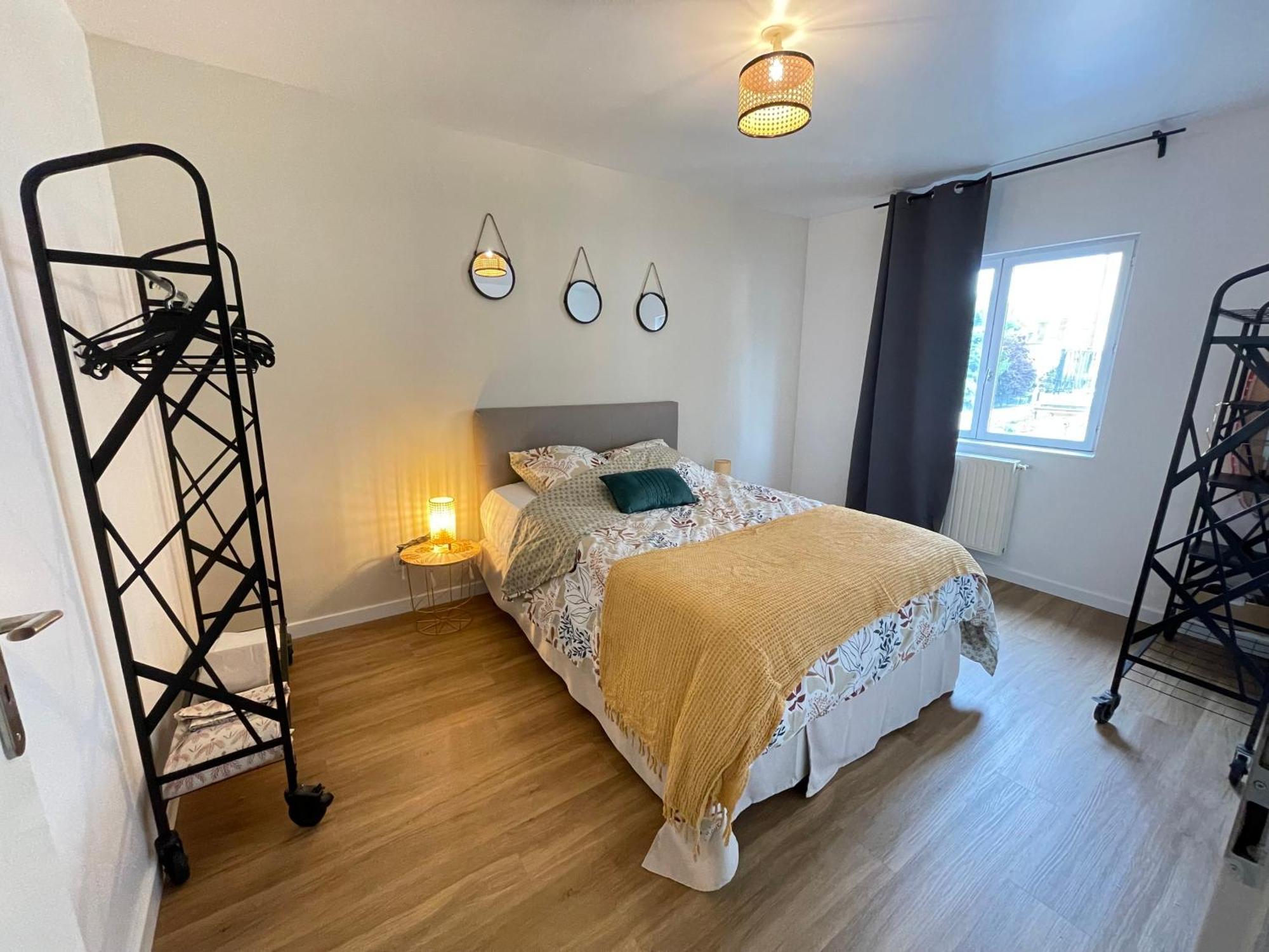 Ferienwohnung Hexagone Wifi Un Sejour A Part Longeville-les-Metz Exterior foto